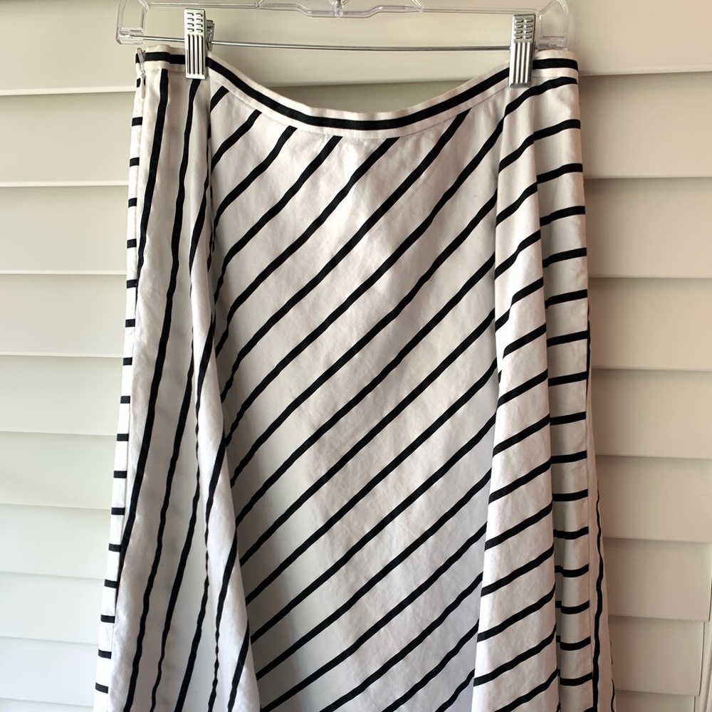 Ralph Lauren B/W stripe skirt